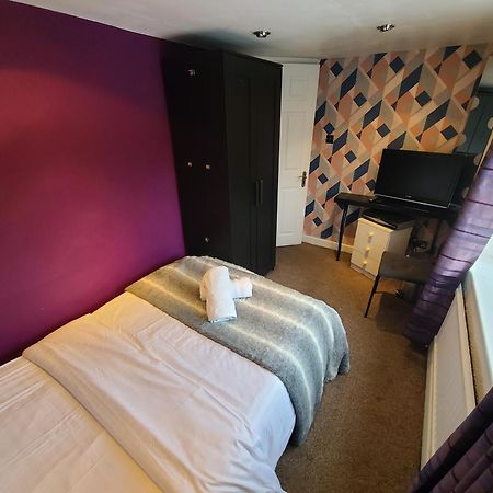 Grand Near Etihad Stadium Coop Live Droylsden Exterior foto